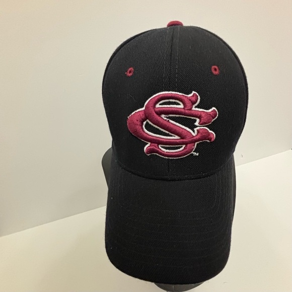 Retro University of South Carolina Fighting Gamecocks Cap - Picture 4 of 15